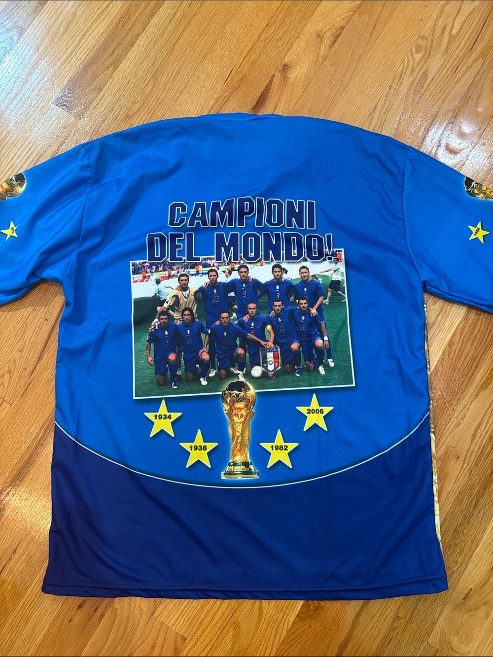 Blue Italy World Cup Graphic Tee with Trophy Print - Picture 4 of 5